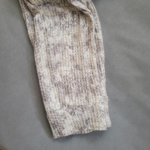 Brand new!Brushed tan woven snake skin joggers - Picture 2 of 2